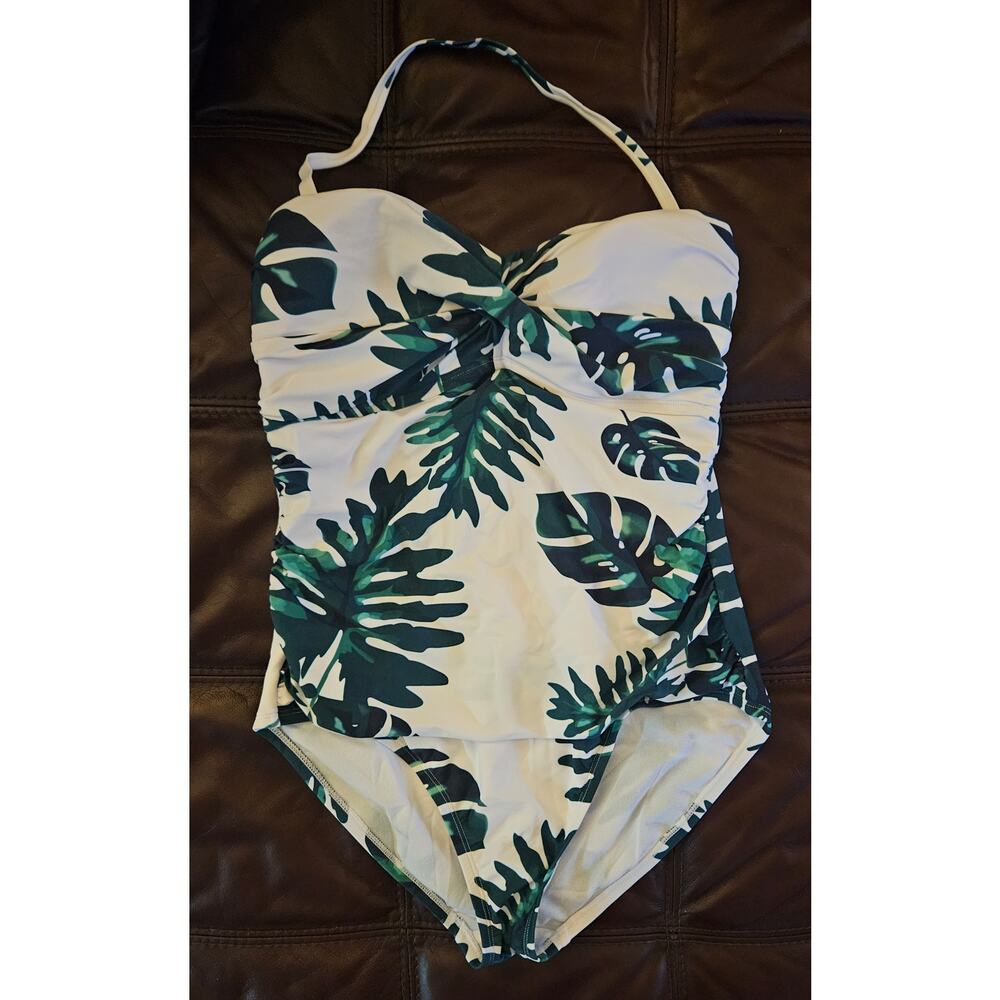 Women's Bandeau One Piece w/ Front Twist
